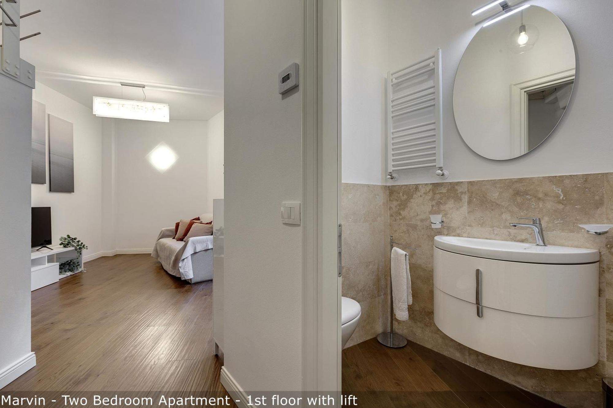 Bonnie - Clyde - Marvin Apartments By Mamo ฟลอเรนซ์ ภายนอก รูปภาพ